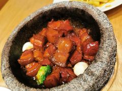 石锅红烧肉-山东宾馆·齐鲁苑餐厅