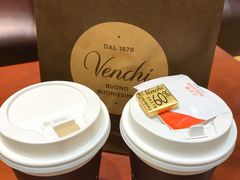 -VENCHI 闻绮(上海佛罗伦萨小镇店)