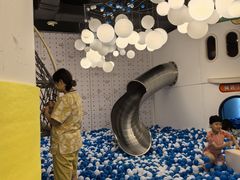 -涨巢·潮玩水疗局