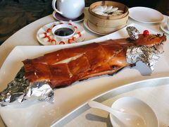 片皮烤乳猪-御宝轩(益丰·外滩源店)