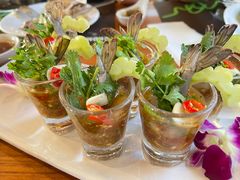 -Chom Cafe and Restaurant
