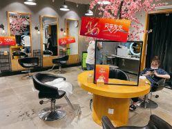 大厅-时尚殿堂明星门店