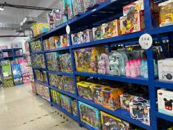 -逝水玩具折扣店