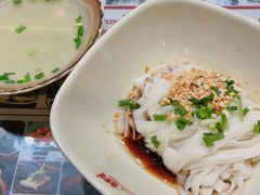 猪油拌粉-双燕楼·手工馄饨·汤面小吃(世纪汇店)