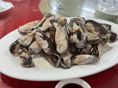 -霞涌市场海鲜摆卖区