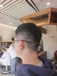 -MARTIN'S BARBER SHOP男士理发馆