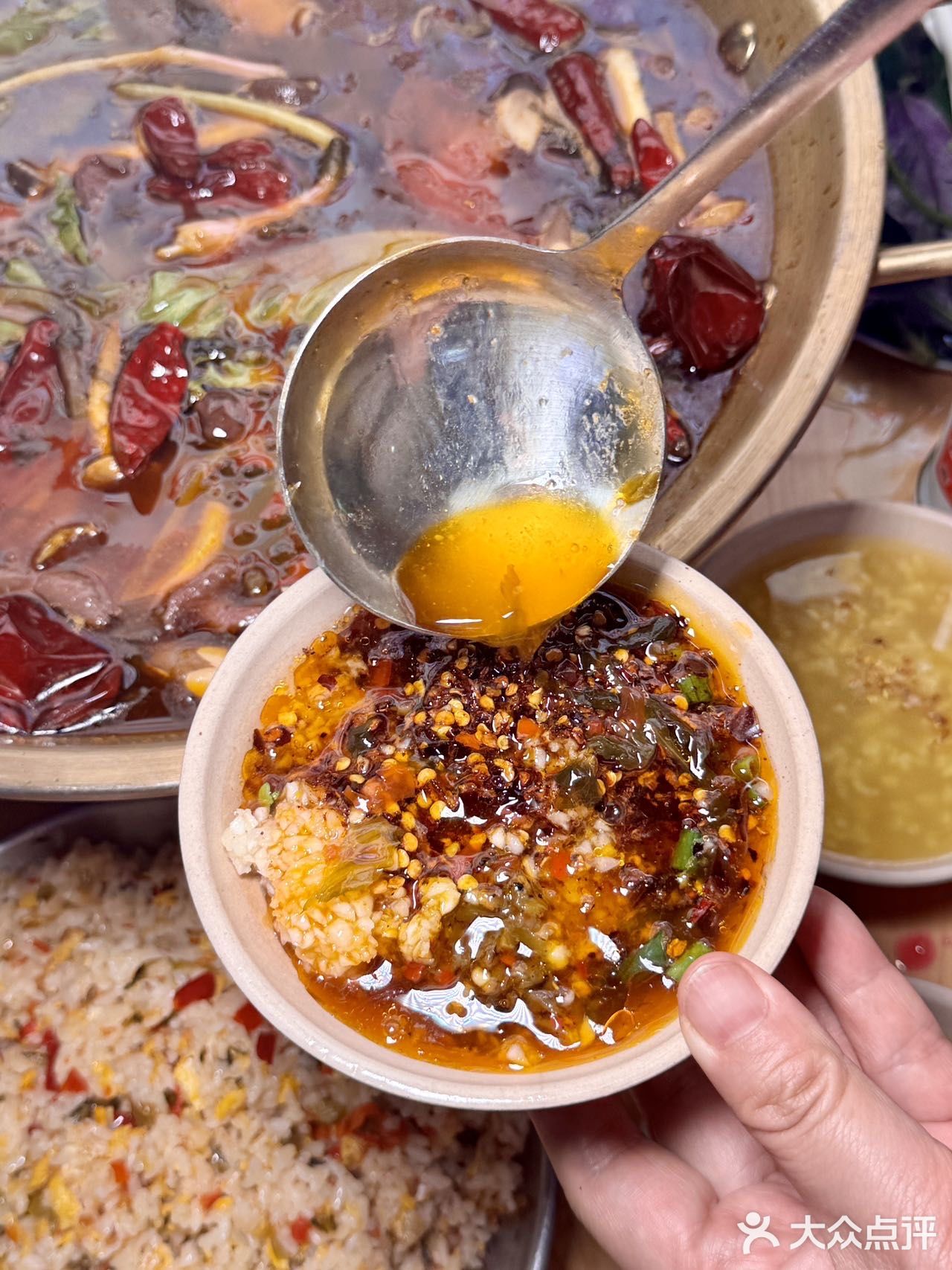 原来成都也有这个！！酸汤锅真的好好吃！！