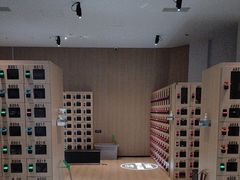 -涨巢·潮玩水疗局