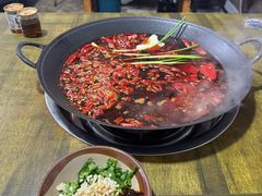 -黄潇洒老火锅(九眼桥宏济巷店)