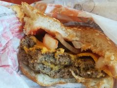 2层芝士牛肉堡-汉堡王(金鹰天地广场店)