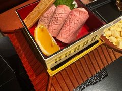 -山川小町·极番烧肉(新地假日广场店)