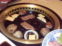 -炼火烤肉店
