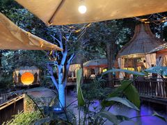 -二荆条·蜀鲜汇城市森林火锅