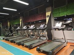 -星动力健身俱乐部(新塘店)