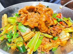 -梅利汴京烤鸭•开封豫菜地标店(东大街店)