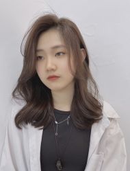 -虫二·专注健康烫染沙龙
