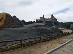 -彩色沙林风景区