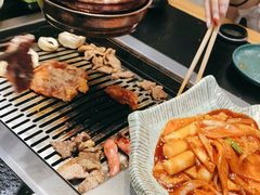 -臻牛烤肉