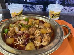 -牛一嘴·兰州牛肉面·大盘鸡(财富中心店)