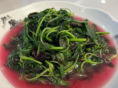 -七的湖·晚芳亭·阳澄湖农家菜·大闸蟹(莲花岛店)