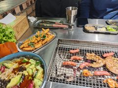 -马路牙子烧烤音乐酒馆(望京店)