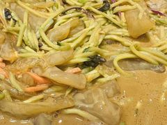 -果松木炭酸菜铜火锅·外婆参鸡汤