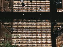 -半山书局(新世纪商城店)