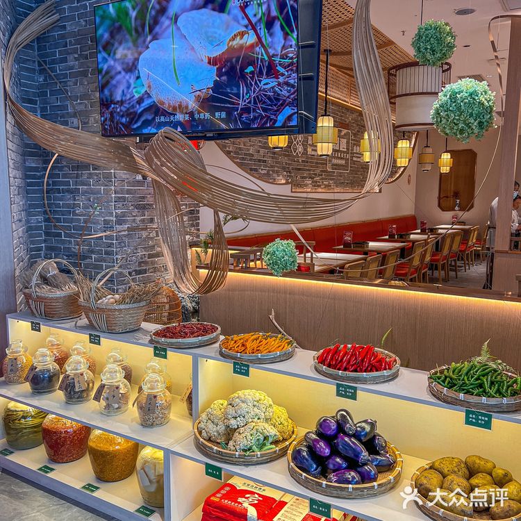 好吃到吃撑扶墙出来