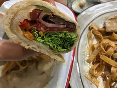 培根鸡蛋法拉半卷-HELLO 27 意面·沙拉·帕尼尼