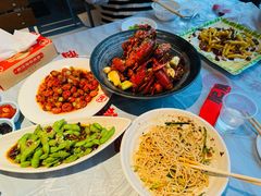 -肥肥虾庄·金牌油焖大虾(杨园滨江时代walk店)