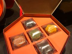 -星巴克(杭州西湖银泰1F店)