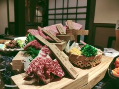 -山川小町·极番烧肉(新地假日广场店)
