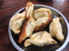 -黄阿姨锅贴大王(万航渡路店)