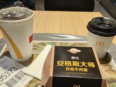 -麦当劳(伟城广场店)