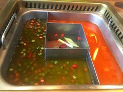 -东巴人鱼豆花火锅(幸福街店)