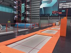 -极限PLAY运动娱乐新世界·团建派对表演休闲馆·室内高空游乐园