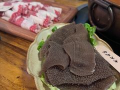 -八月美食小馆(银泰城总店)