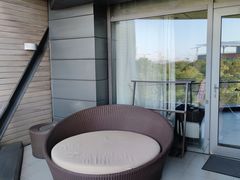 -上海滴水湖皇冠假日酒店