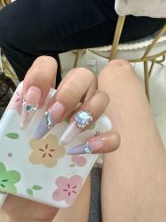 -瞧·享轻奢美甲美睫