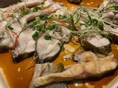 清蒸武昌鱼-莲餐厅·湖北菜·藕汤是头牌(愚园路店)