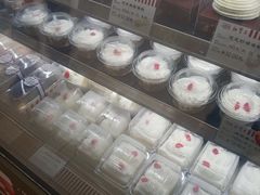 零售区-红宝石·鲜奶小方·海派西点房(莘庄龙之梦店)