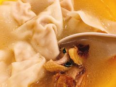 炖鸡龙抄手-龙抄手(春熙路总店)