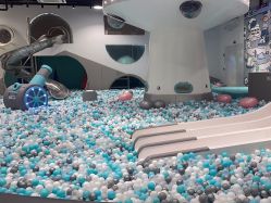 -MINI MARS KIDS CLUB亲子家庭中心(长宁天山店)