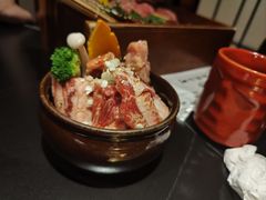 -山川小町·极番烧肉(新地假日广场店)