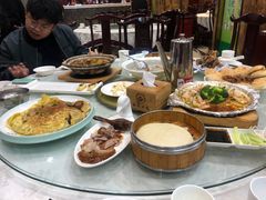 -梅利汴京烤鸭•开封豫菜地标店(东大街店)