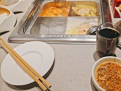 -海底捞火锅(银泰中心店)
