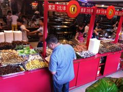 -好吃街美食城(八一广场店)