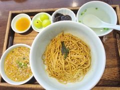 -蟹上黄·蟹黄面·江南糖水(人民广场店)