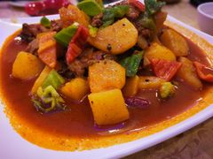 特色的大盘鸡-维吾尔餐厅(宜山路店)