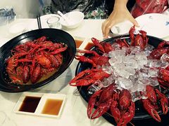 -虾弄弄海派小龙虾·牛羊蝎子火锅